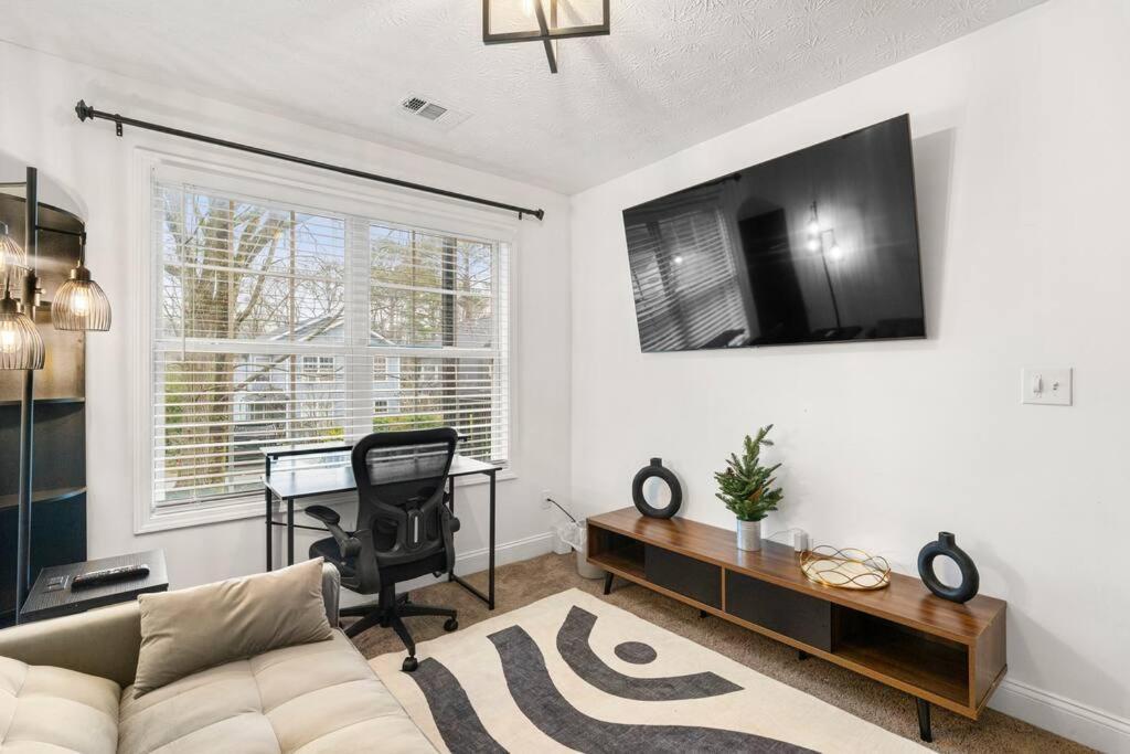Modern 3Bd,2Ba Townhome Near Stadiums In Metro-Atl Atlanta Exterior photo